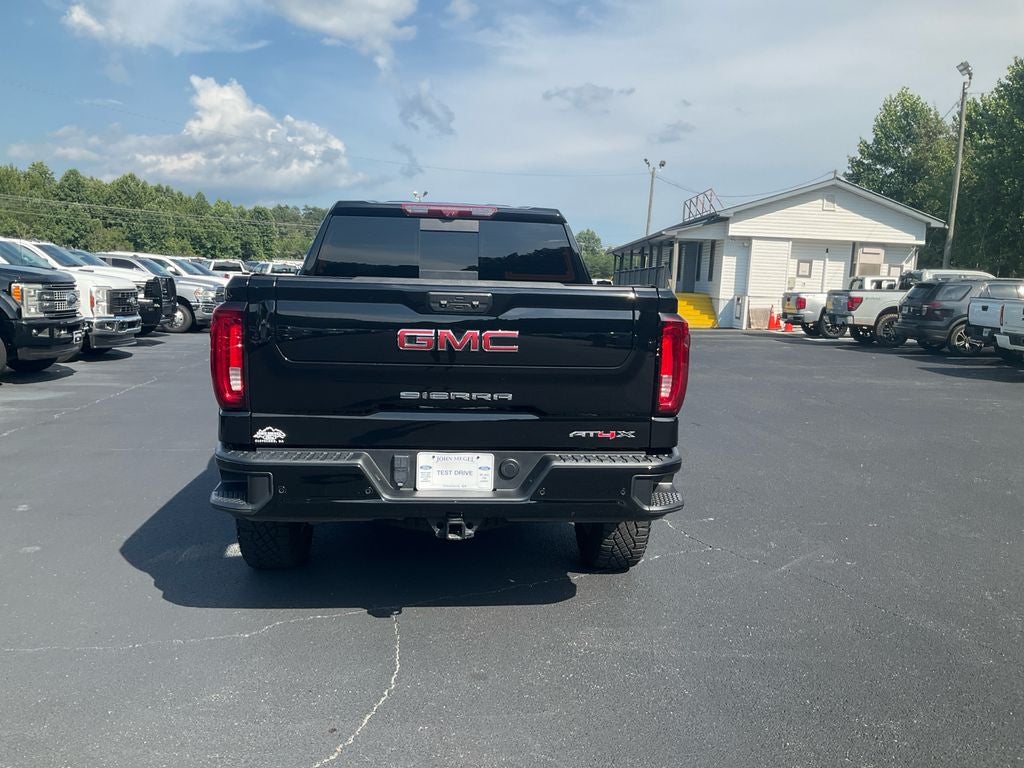 2023 GMC Sierra 1500 AT4X