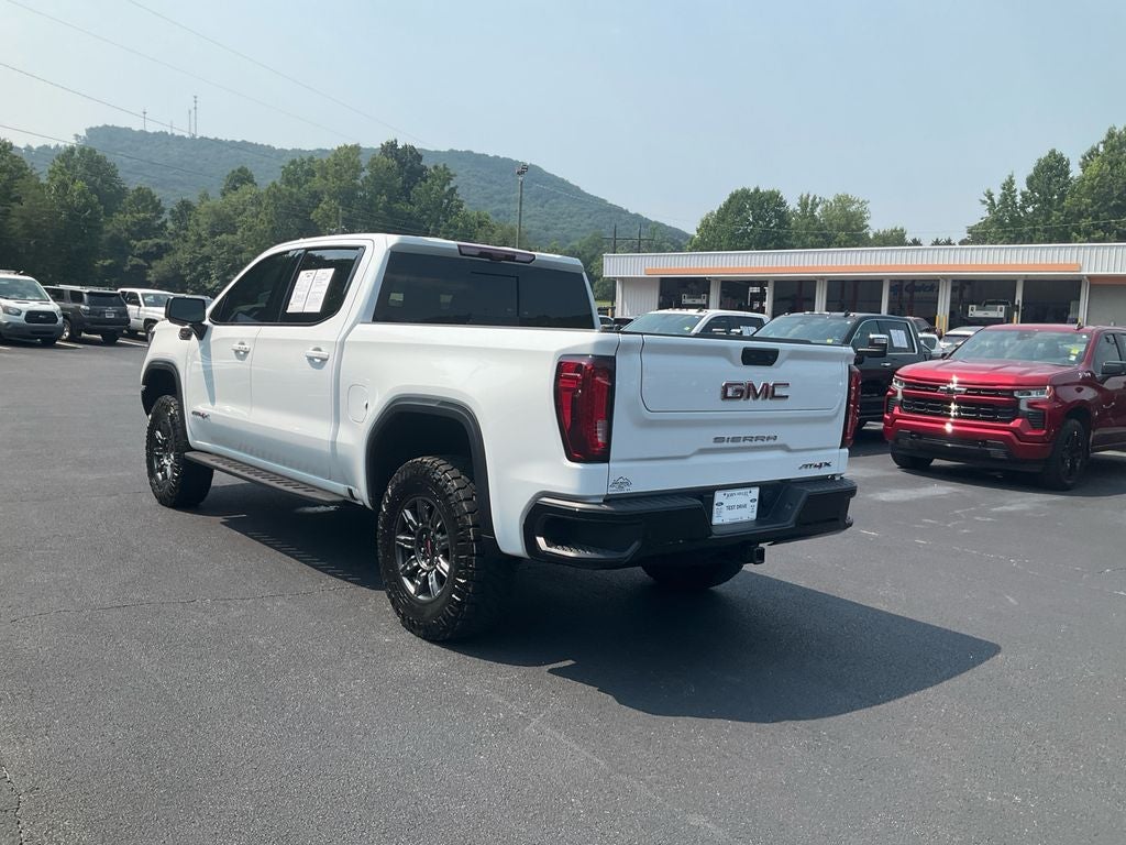 2025 GMC Sierra 1500 AT4X