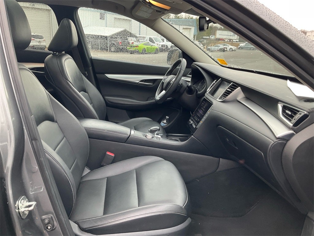 2021 INFINITI QX50 LUXE