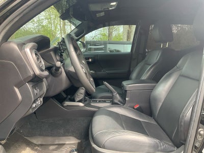 2023 Toyota Tacoma TRD Sport V6