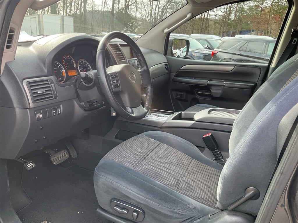 2010 Nissan Armada SE