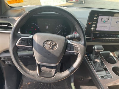 2021 Toyota Sienna XLE 8 Passenger