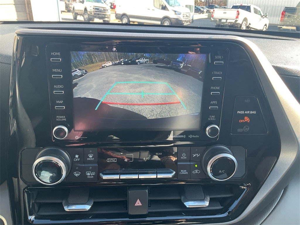 2021 Toyota Highlander LE