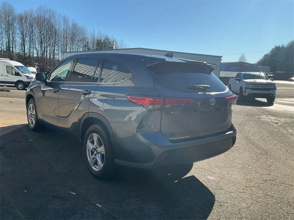 2021 Toyota Highlander LE