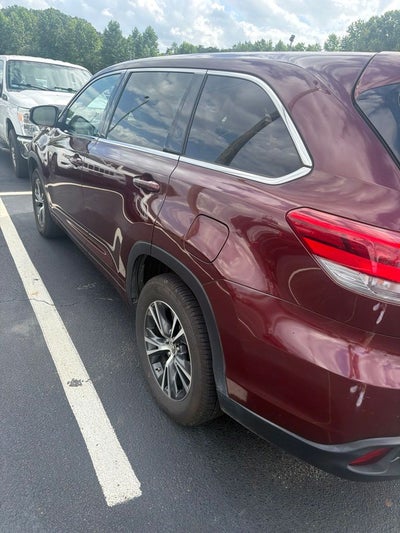 2017 Toyota Highlander Base