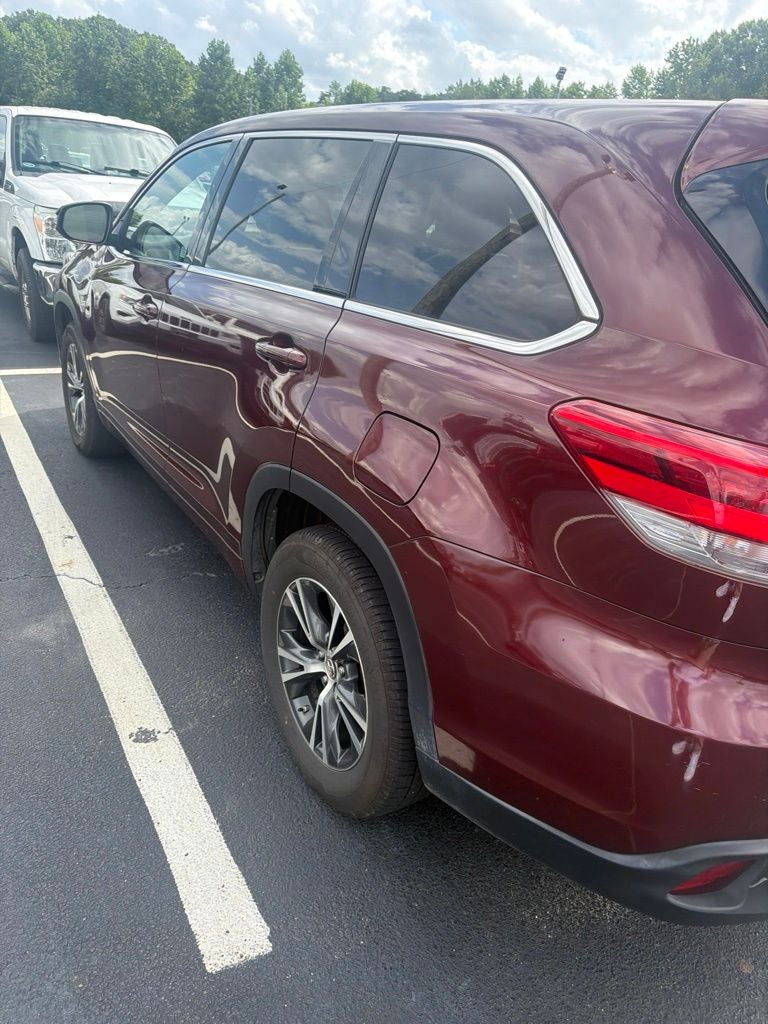 2017 Toyota Highlander Base
