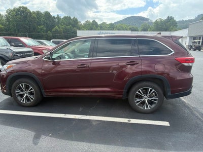 2017 Toyota Highlander Base