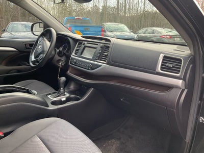 2018 Toyota Highlander LE