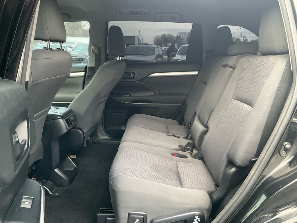 2018 Toyota Highlander LE