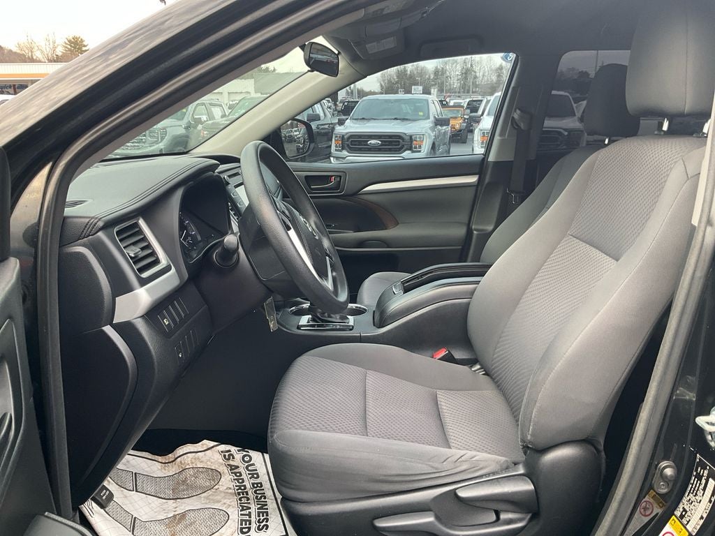 2018 Toyota Highlander LE