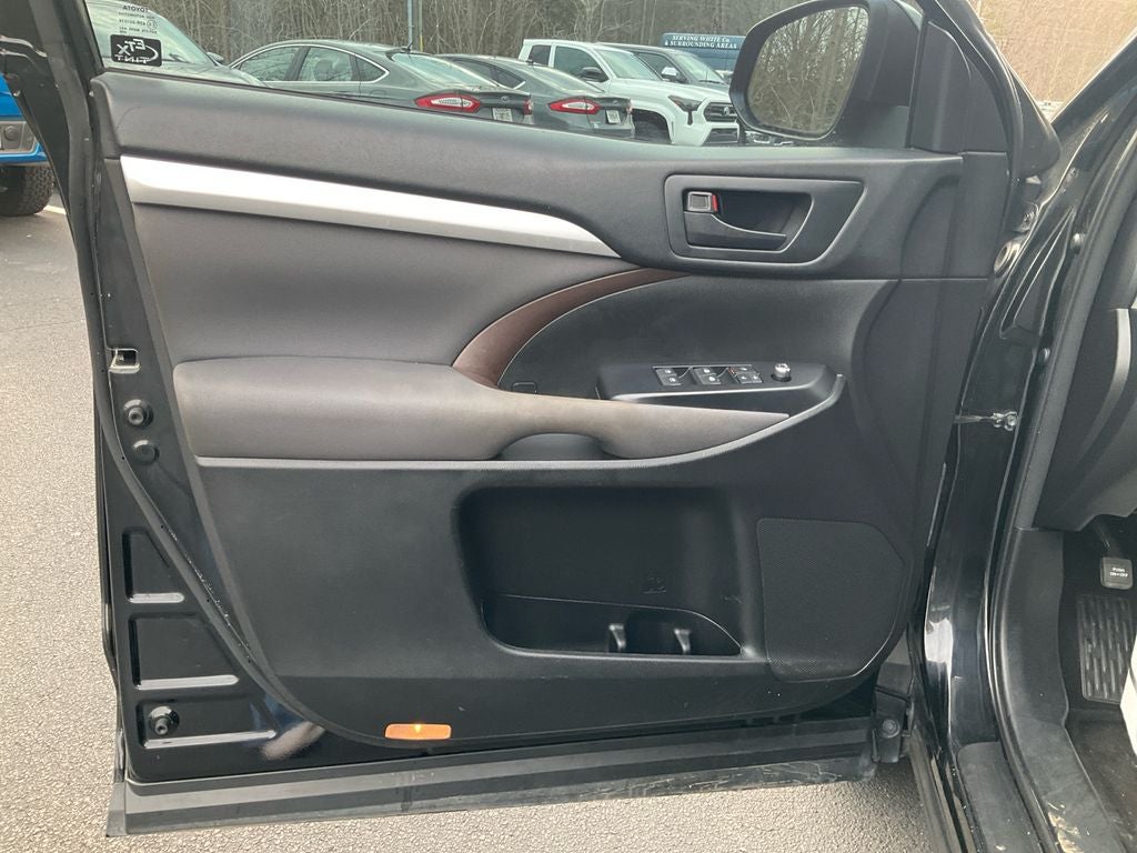 2018 Toyota Highlander LE