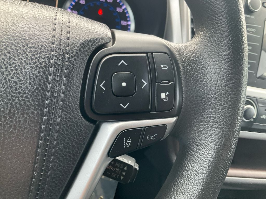 2018 Toyota Highlander LE