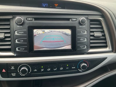 2018 Toyota Highlander LE