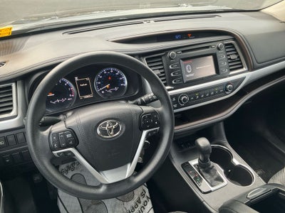 2018 Toyota Highlander LE
