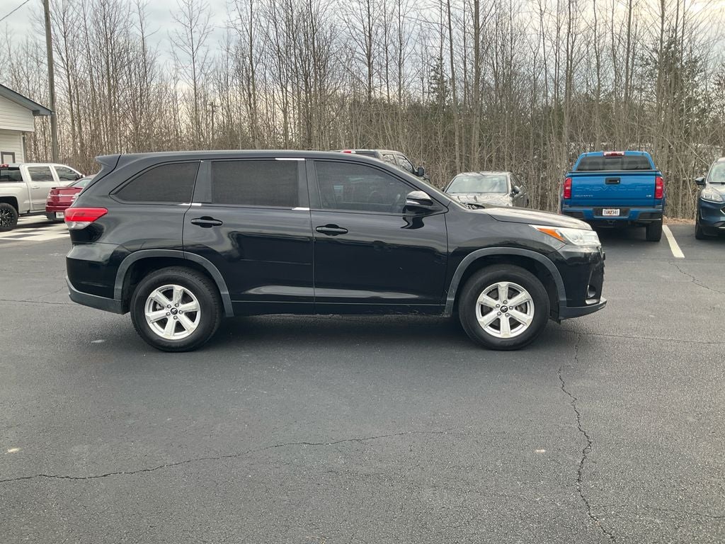 2018 Toyota Highlander LE