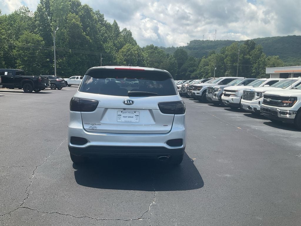 2020 Kia Sorento LX