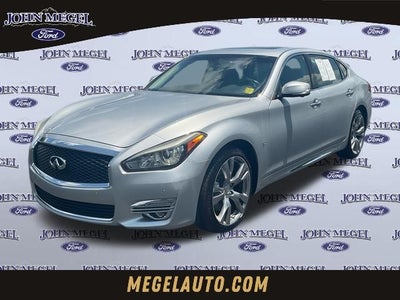 2016 INFINITI Q70L 3.7