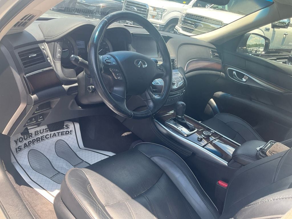 2016 INFINITI Q70L 3.7