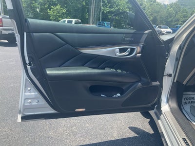 2016 INFINITI Q70L 3.7