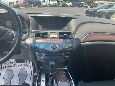 2016 INFINITI Q70L 3.7