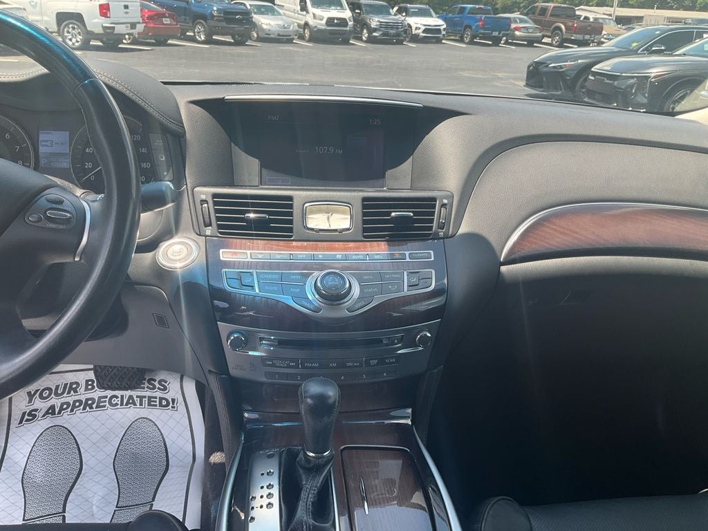 2016 INFINITI Q70L 3.7