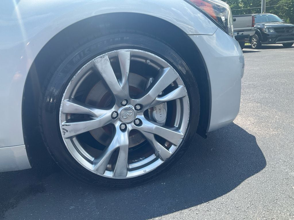 2016 INFINITI Q70L 3.7