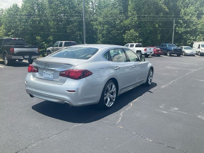 2016 INFINITI Q70L 3.7