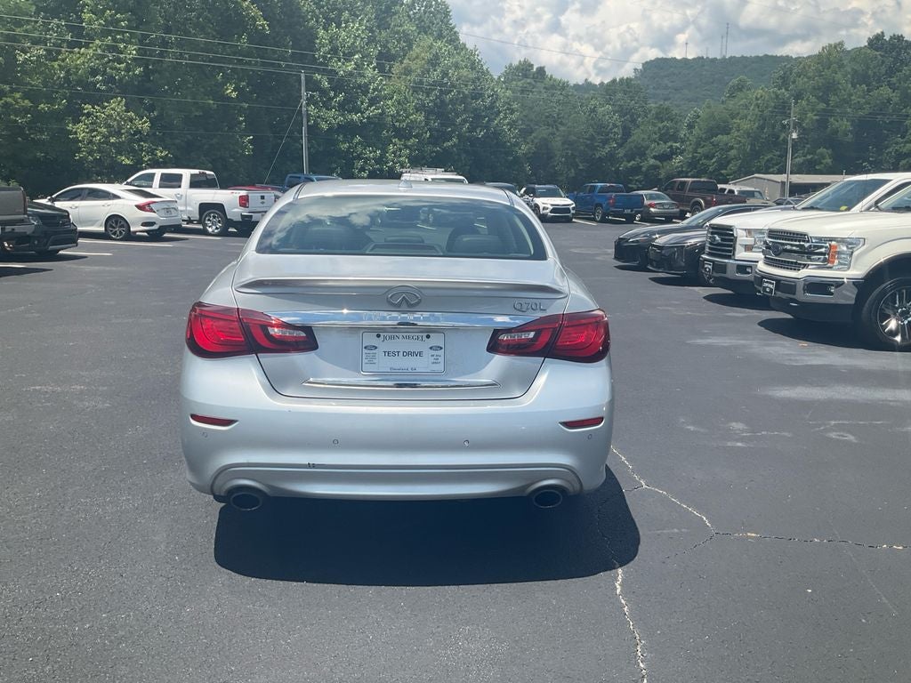 2016 INFINITI Q70L 3.7