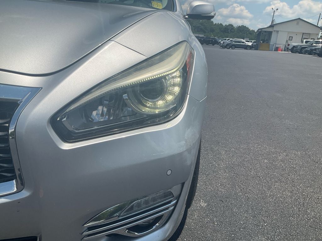 2016 INFINITI Q70L 3.7