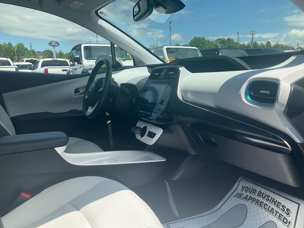2017 Toyota Prius Four