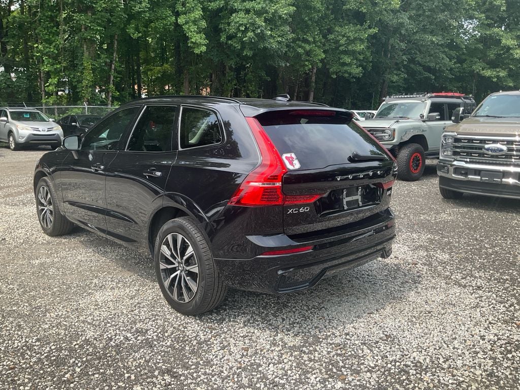 2024 Volvo XC60 B5 Plus Dark Theme