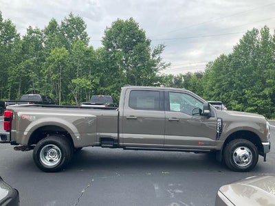 2026 Ford Super Duty F-350® Lariat®
