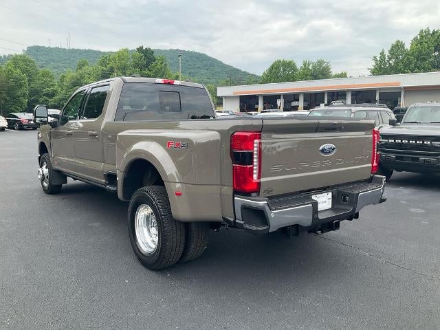 2026 Ford Super Duty F-350® Lariat®